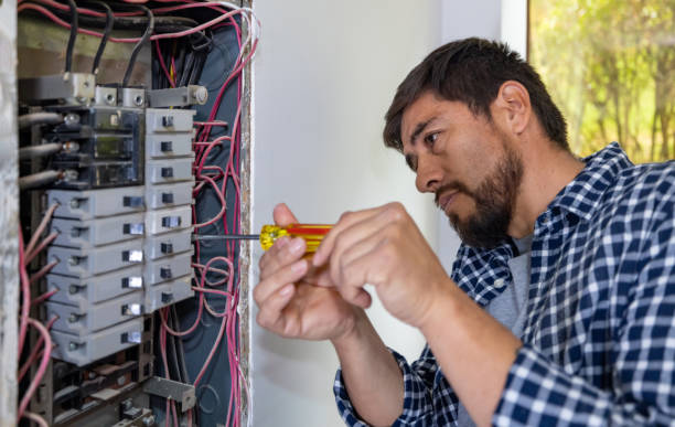 Best Ceiling Fan Installation Electrician  in Sunriver, OR